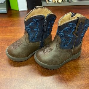 Infant boys boots